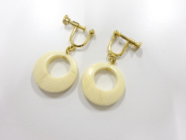 アンティーク　象牙　イヤリング　約3.29g